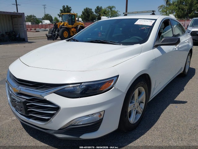 1G1ZB5ST4MF048795 Chevrolet Malibu Fwd Ls