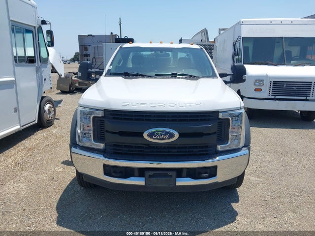 Ford F-450 Chassis Xl 2018 1FDUF4GT8JEC46849 Image 12