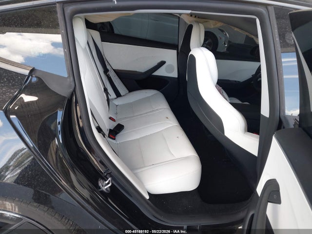 45189192 :رقم المزاد ، 5YJ3E1ET4SF028511 vin ، 2025 Tesla Model 3 Performance All-wheel Drive مزاد بيع