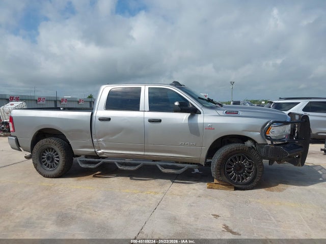 3C6UR5CLXMG654958 RAM 2500 Tradesman 4x4 6&#039;4 Box