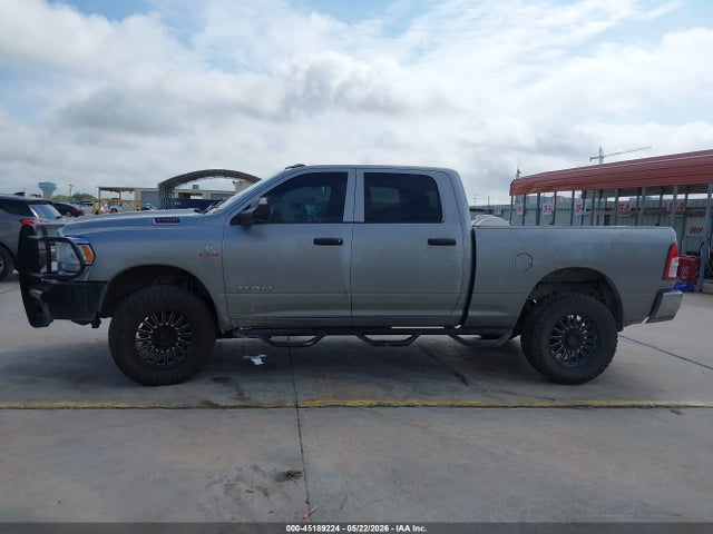 3C6UR5CLXMG654958 RAM 2500 Tradesman 4x4 6&#039;4 Box