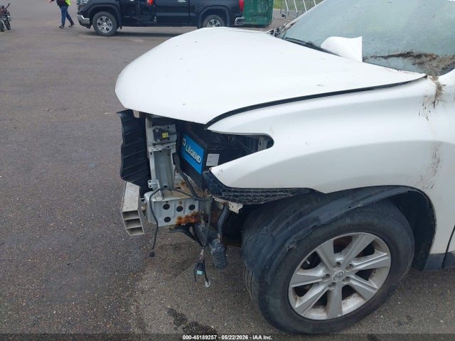 45189257 :رقم المزاد ، 5TDBK3EH8BS047506 vin ، 2011 Toyota Highlander Base V6 مزاد بيع
