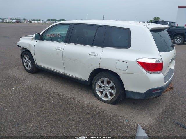 45189257 :رقم المزاد ، 5TDBK3EH8BS047506 vin ، 2011 Toyota Highlander Base V6 مزاد بيع