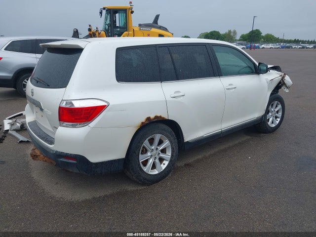 45189257 :رقم المزاد ، 5TDBK3EH8BS047506 vin ، 2011 Toyota Highlander Base V6 مزاد بيع