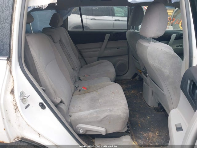45189257 :رقم المزاد ، 5TDBK3EH8BS047506 vin ، 2011 Toyota Highlander Base V6 مزاد بيع