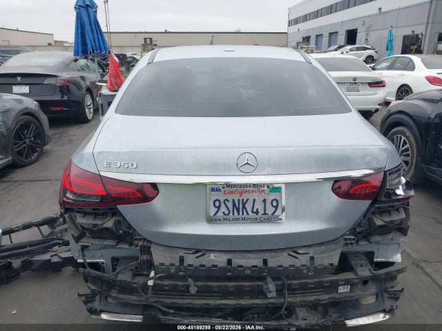 Mercedes-Benz E 350 2021 W1KZF8DB3MA930271 Image 17