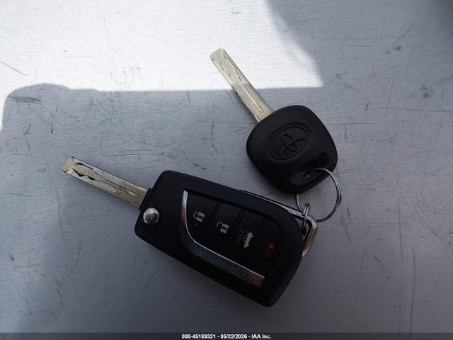 5YFEPRAE3LP059263 Toyota COROLLA LE