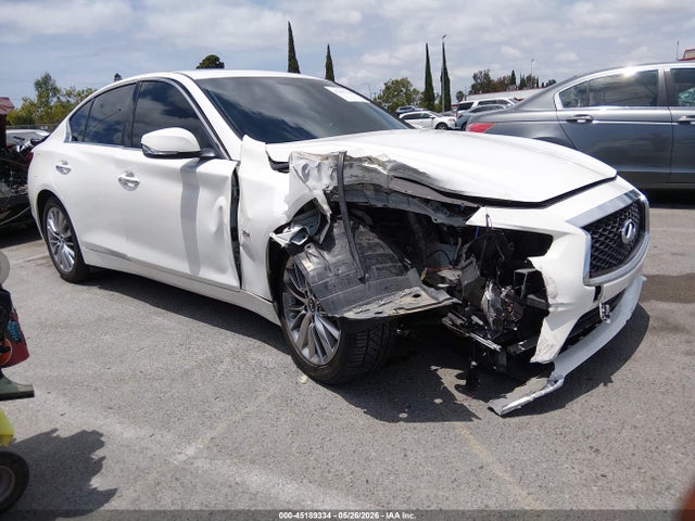 Infiniti Q50 3.0t Luxe 2018 JN1EV7AR3JM437467 zdjęcie główne