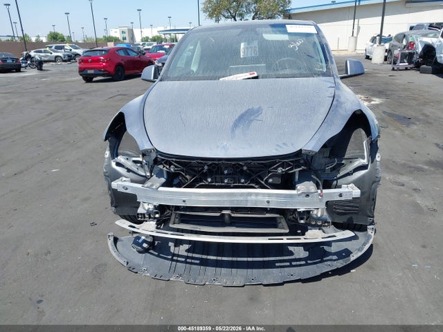 7SAYGDED9RA325195 Tesla Model Y Long Range Single Motor Rear-wheel Drive/rwd