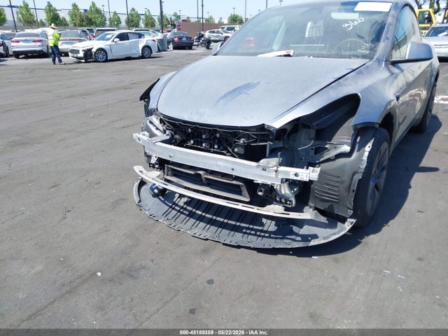 7SAYGDED9RA325195 Tesla Model Y Long Range Single Motor Rear-wheel Drive/rwd