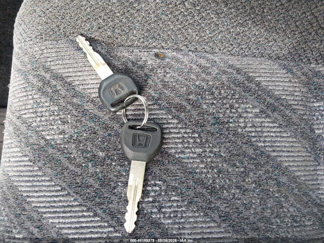 2000 Honda Cr-v Lx მანქანა იყიდება აუქციონზე, vin: JHLRD1841YC010316, აუქციონის ნომერი: 45189379