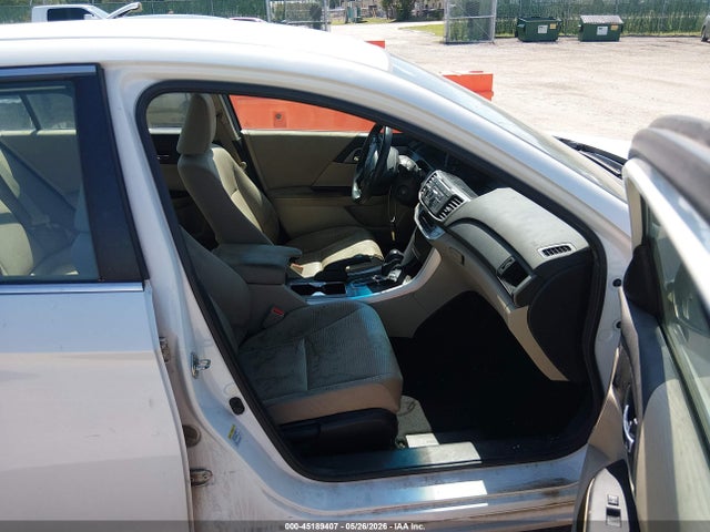 Honda ACCORD LX 2014 1HGCR2F32EA136228 Image 5