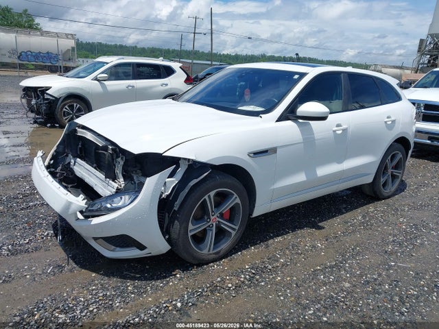 Jaguar F-PACE S 2017 SADCM2BV9HA069494 Image 2