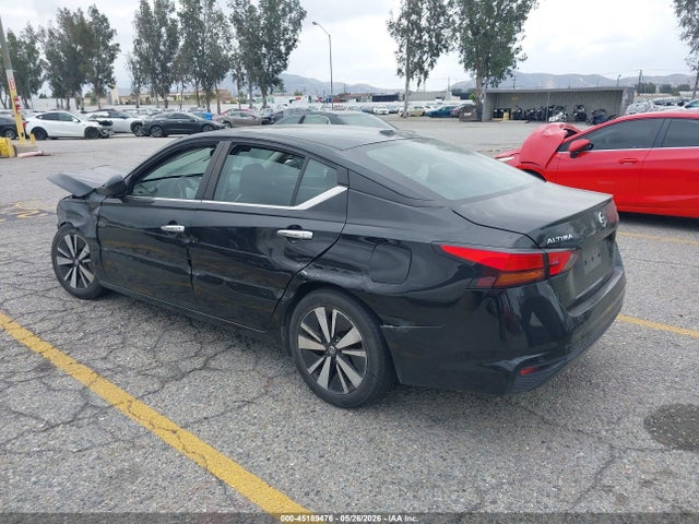 1N4BL4DV9NN332256 Nissan Altima Sv Fwd