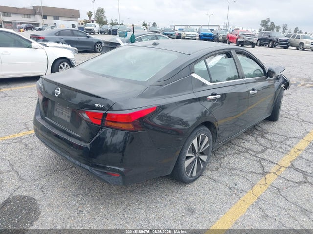 1N4BL4DV9NN332256 Nissan Altima Sv Fwd