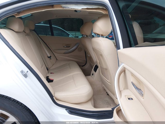 Продаж на аукціоні авто 2016 Bmw 320i, vin: WBA8E1G59GNT36767, номер лоту: 45189500