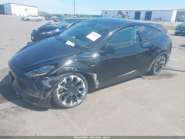 45189507 :رقم المزاد ، 7SAYGDEE7SF308333 vin ، 2025 Tesla Model Y Long Range Dual Motor All-wheel Drive مزاد بيع