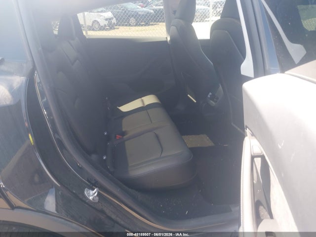 45189507 :رقم المزاد ، 7SAYGDEE7SF308333 vin ، 2025 Tesla Model Y Long Range Dual Motor All-wheel Drive مزاد بيع