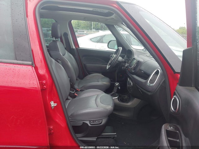 45189593 :رقم المزاد ، ZFBCFACH7HZ039620 vin ، 2017 Fiat 500l Lounge مزاد بيع