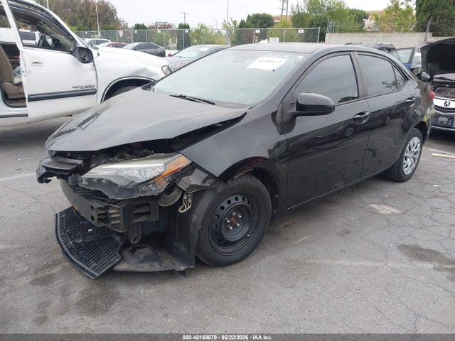 2017 Toyota Corolla Le მანქანა იყიდება აუქციონზე, vin: 2T1BURHE2HC833057, აუქციონის ნომერი: 45189679