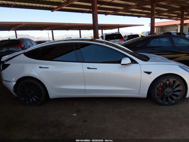 Tesla Model 3 Performance Dual Motor All-wheel Drive 2022 5YJ3E1ECXNF209102 Image 13