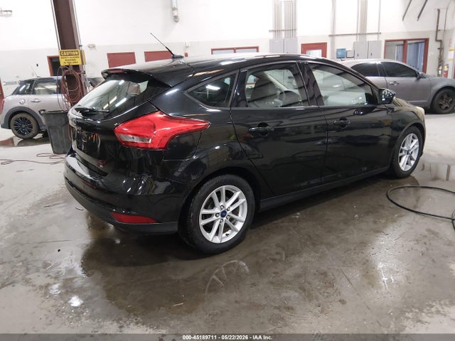 Ford FOCUS SE 2015 1FADP3K28FL215796 Image 4
