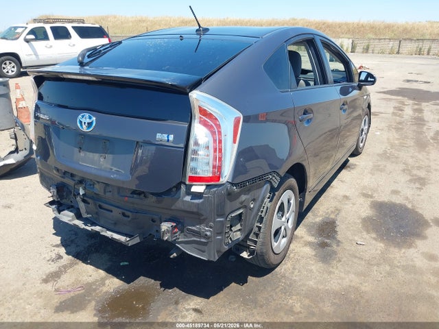 2013 Toyota Prius Three მანქანა იყიდება აუქციონზე, vin: JTDKN3DU4D5637782, აუქციონის ნომერი: 45189734