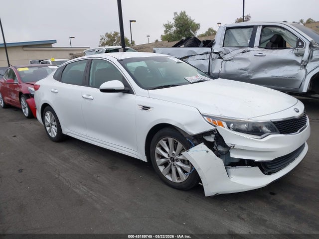 KIA Optima Lx 2018 5XXGT4L38JG268636 Image 13