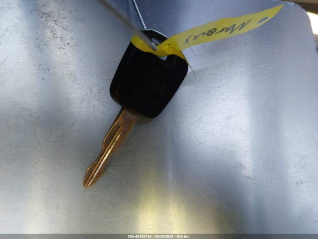 45189755 :رقم المزاد ، 2MEFM74W0YX607257 vin ، 2000 Mercury Grand Marquis Gs مزاد بيع