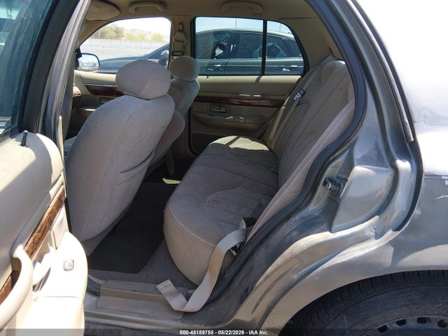 45189755 :رقم المزاد ، 2MEFM74W0YX607257 vin ، 2000 Mercury Grand Marquis Gs مزاد بيع
