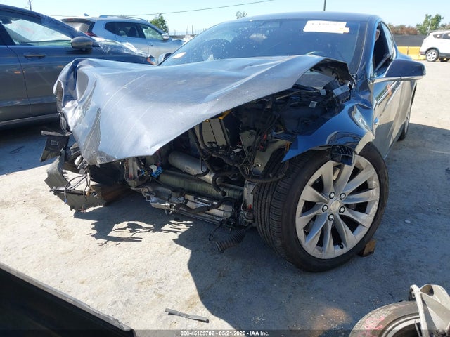 Tesla Model S 60/75 2017 5YJSA1E14HF185812 Image 10