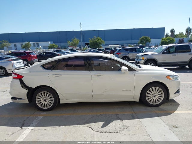 3FA6P0LU1ER319621 Ford Fusion Hybrid Se