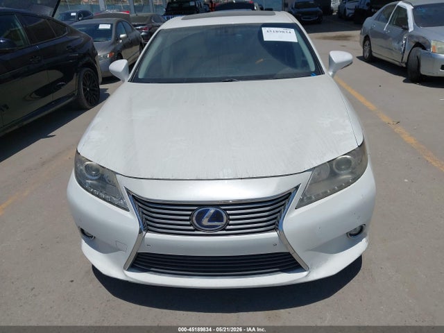Lexus ES 300H 2015 JTHBW1GG3F2083404 Image 12