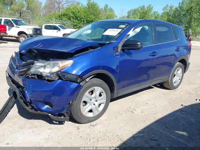 Toyota RAV4 LE 2015 2T3ZFREV1FW195089 Image 2