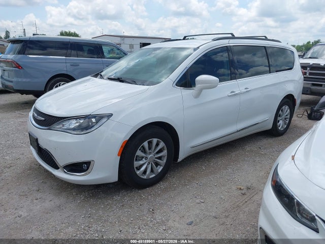 45189901 :رقم المزاد ، 2C4RC1BG7HR526643 vin ، 2017 Chrysler Pacifica Touring-l مزاد بيع
