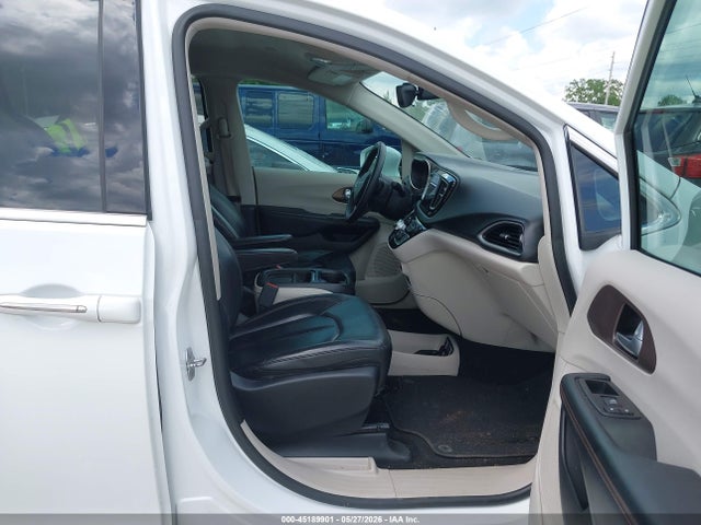 45189901 :رقم المزاد ، 2C4RC1BG7HR526643 vin ، 2017 Chrysler Pacifica Touring-l مزاد بيع