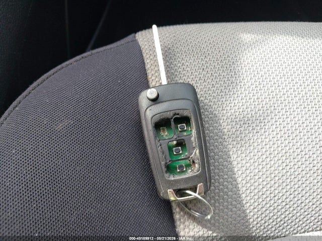 1G1PA5SH7F7134427 Chevrolet Cruze Ls Auto