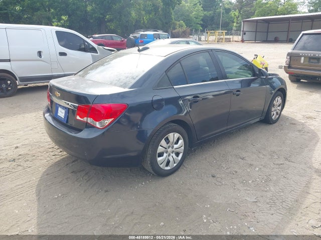 1G1PA5SH7F7134427 Chevrolet Cruze Ls Auto