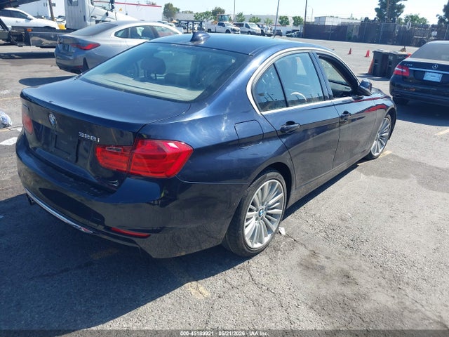 WBA3C1C50EK112744 BMW 328I