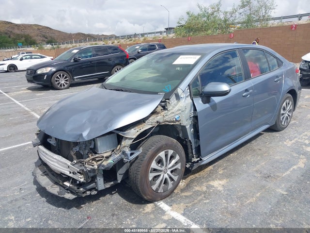 45189958 :رقم المزاد ، JTDEAMDE7MJ033139 vin ، 2021 Toyota Corolla Hybrid Le مزاد بيع