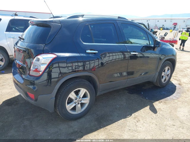 3GNCJPSB3HL283761 Chevrolet Trax Lt