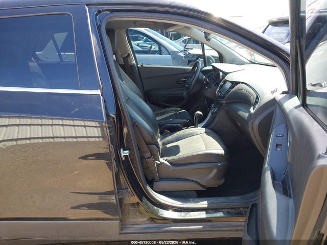 3GNCJPSB3HL283761 Chevrolet Trax Lt