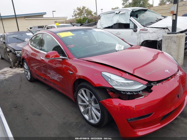 Tesla Model 3 Long Range/mid Range 2018 5YJ3E1EA4JF032894 Image 13