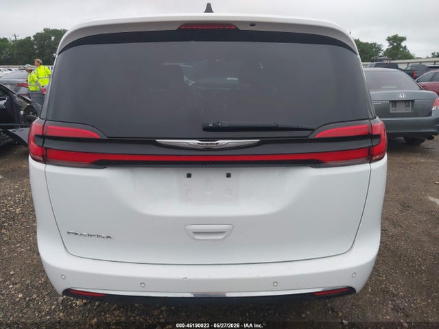 Продаж на аукціоні авто 2023 Chrysler Pacifica Touring L, vin: 2C4RC1BG2PR615843, номер лоту: 45190023