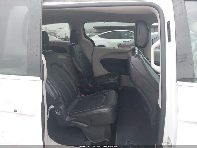 Продаж на аукціоні авто 2023 Chrysler Pacifica Touring L, vin: 2C4RC1BG2PR615843, номер лоту: 45190023
