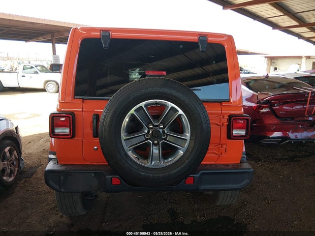 1C4HJXEG3JW248482 Jeep Wrangler Unlimited Sahara 4x4