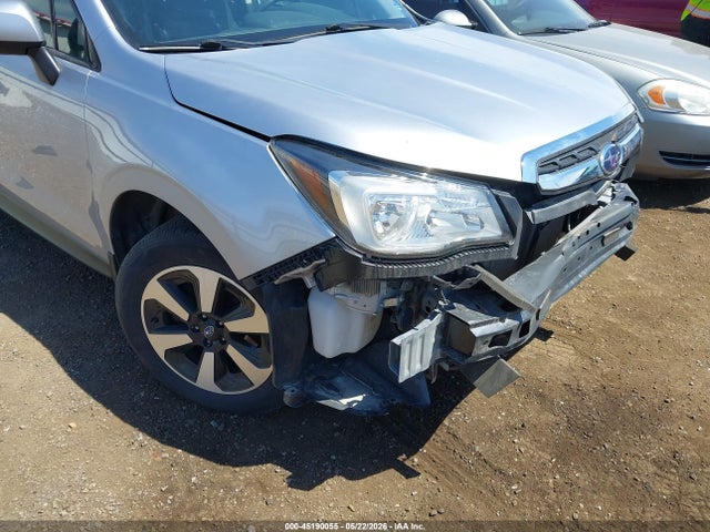 2017 Subaru Forester 2.5i Premium მანქანა იყიდება აუქციონზე, vin: JF2SJAEC5HH806669, აუქციონის ნომერი: 45190055