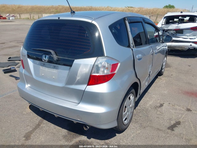 45190075 :رقم المزاد ، JHMGE8H34DC075283 vin ، 2013 Honda Fit مزاد بيع