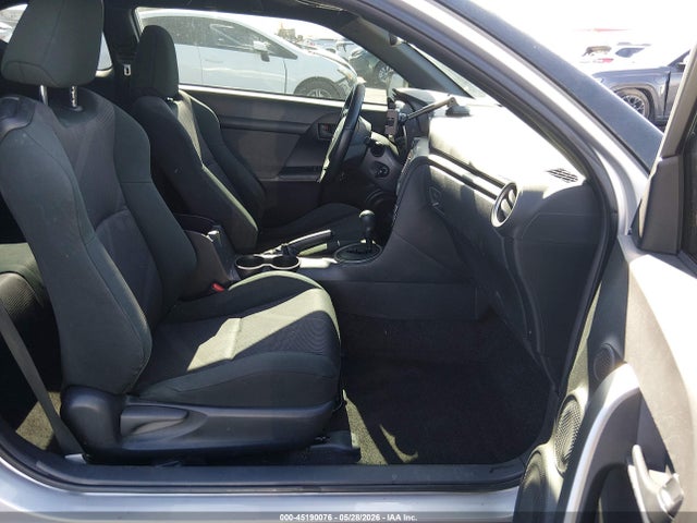 45190076 :رقم المزاد ، JTKJF5C74B3003079 vin ، 2011 Scion Tc مزاد بيع