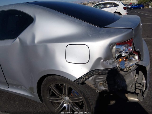 45190076 :رقم المزاد ، JTKJF5C74B3003079 vin ، 2011 Scion Tc مزاد بيع
